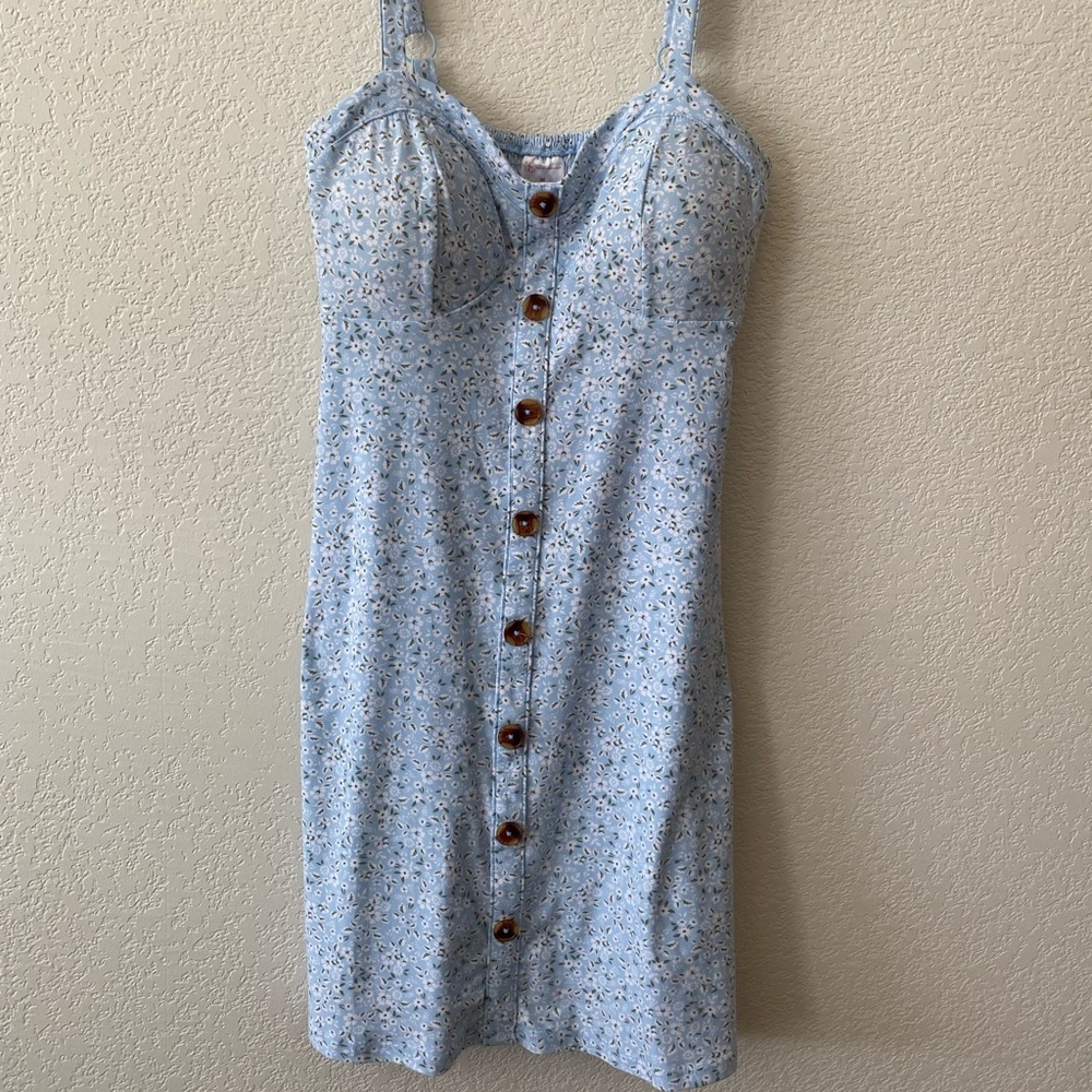 Adorable light blue floral sun dress
